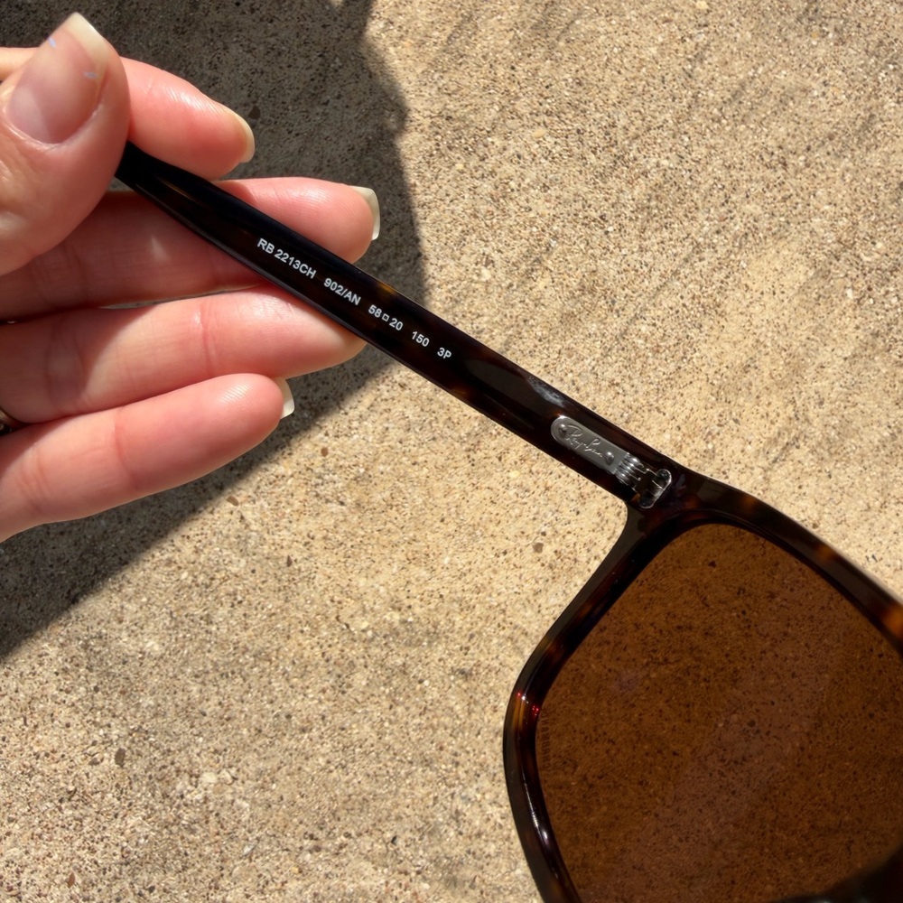 Ray-Ban Tortoise Shell Sunglasses - Picture 6 of 7